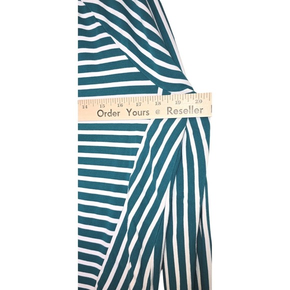 Chico's‎ Green/White Asymmetrical Striped Long Sleeve Ponte Top Size Med 1 - Picture 4 of 8